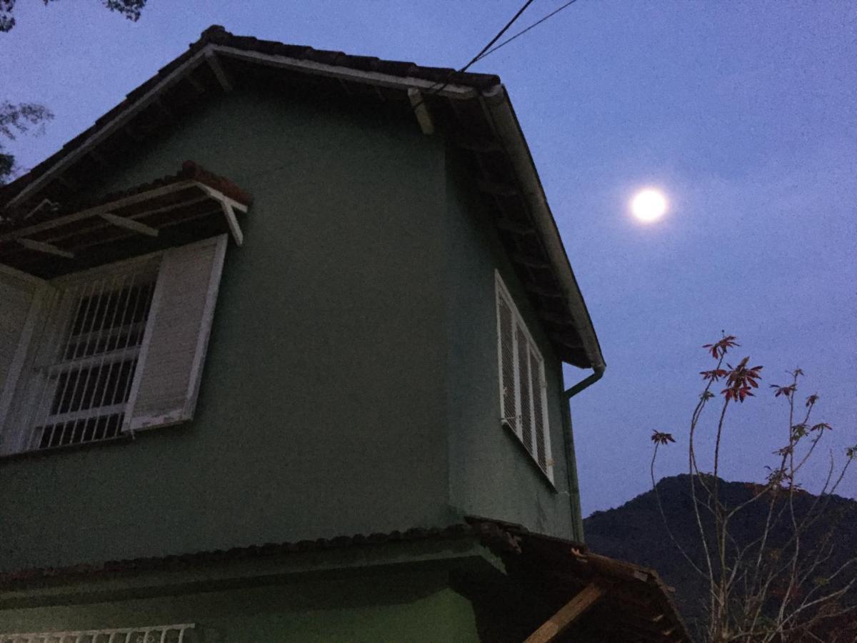 Готель Casa Verde Em Petropolis Екстер'єр фото